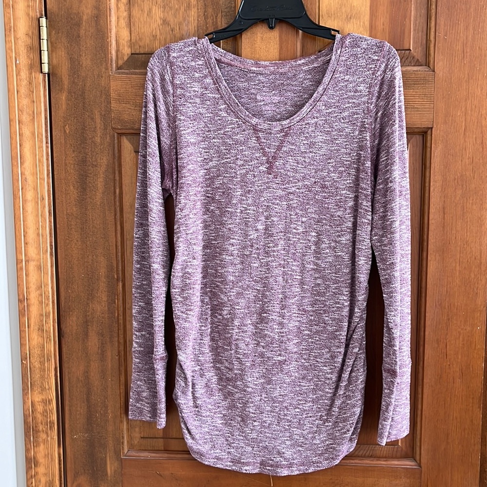 Medium purple casual Liz Lange Maternity long sleeve top